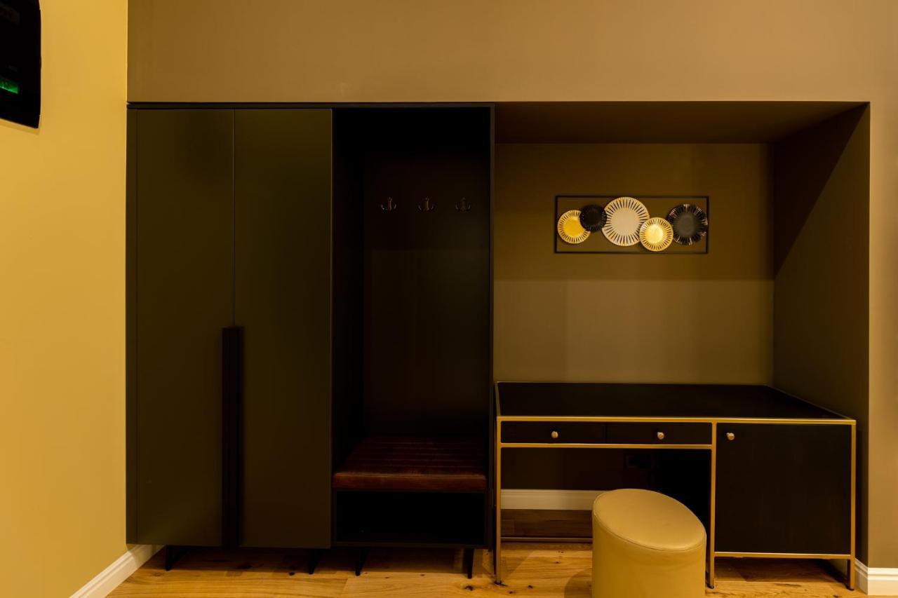 Târgu-Mureş Boutique Hotel Cocosul De Aur מראה חיצוני תמונה
