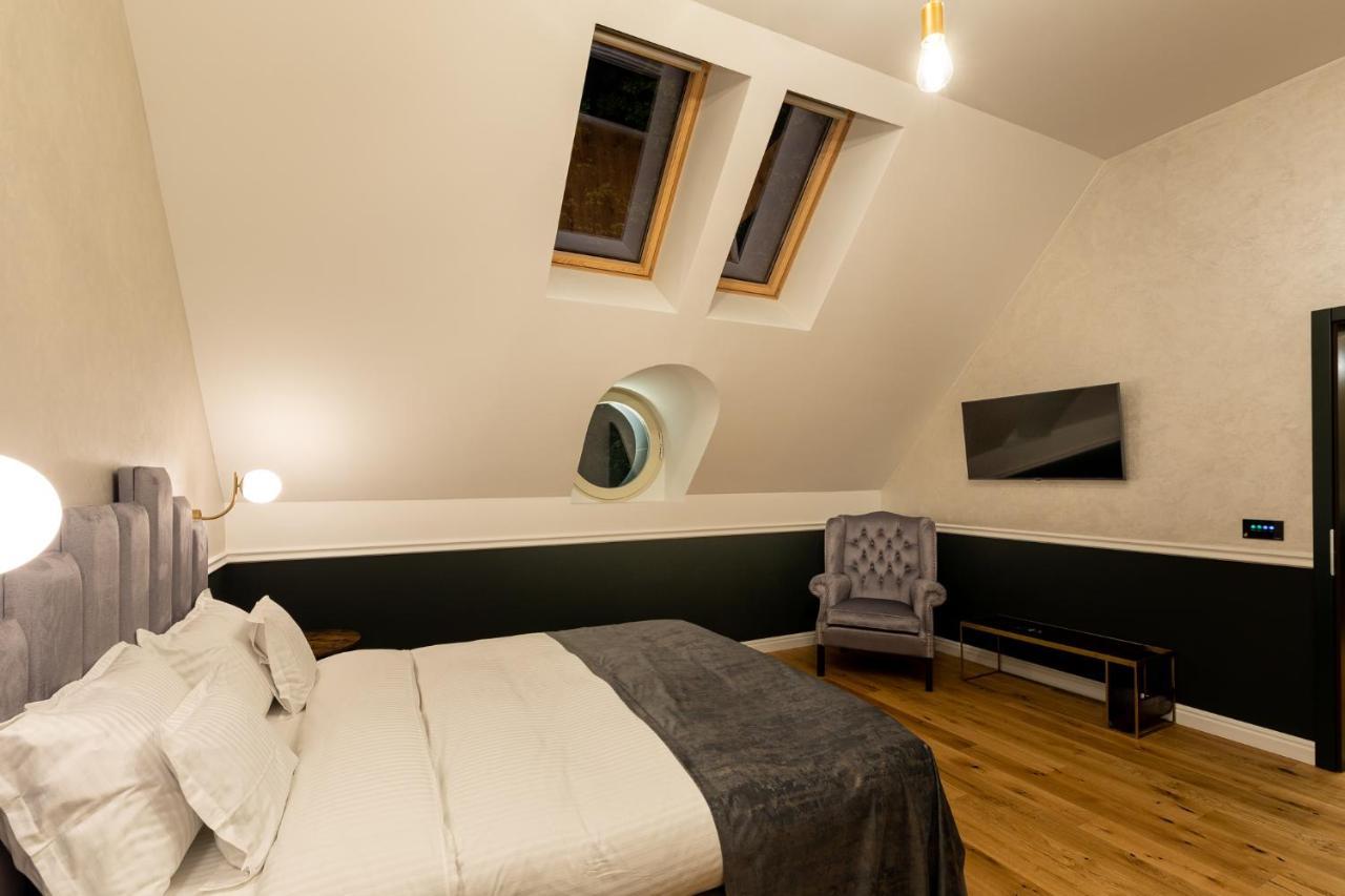 Târgu-Mureş Boutique Hotel Cocosul De Aur מראה חיצוני תמונה