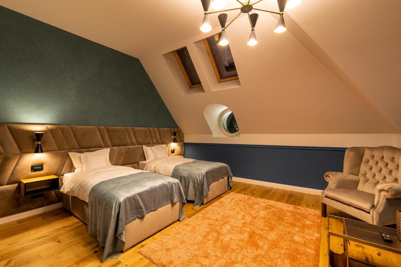 Târgu-Mureş Boutique Hotel Cocosul De Aur מראה חיצוני תמונה