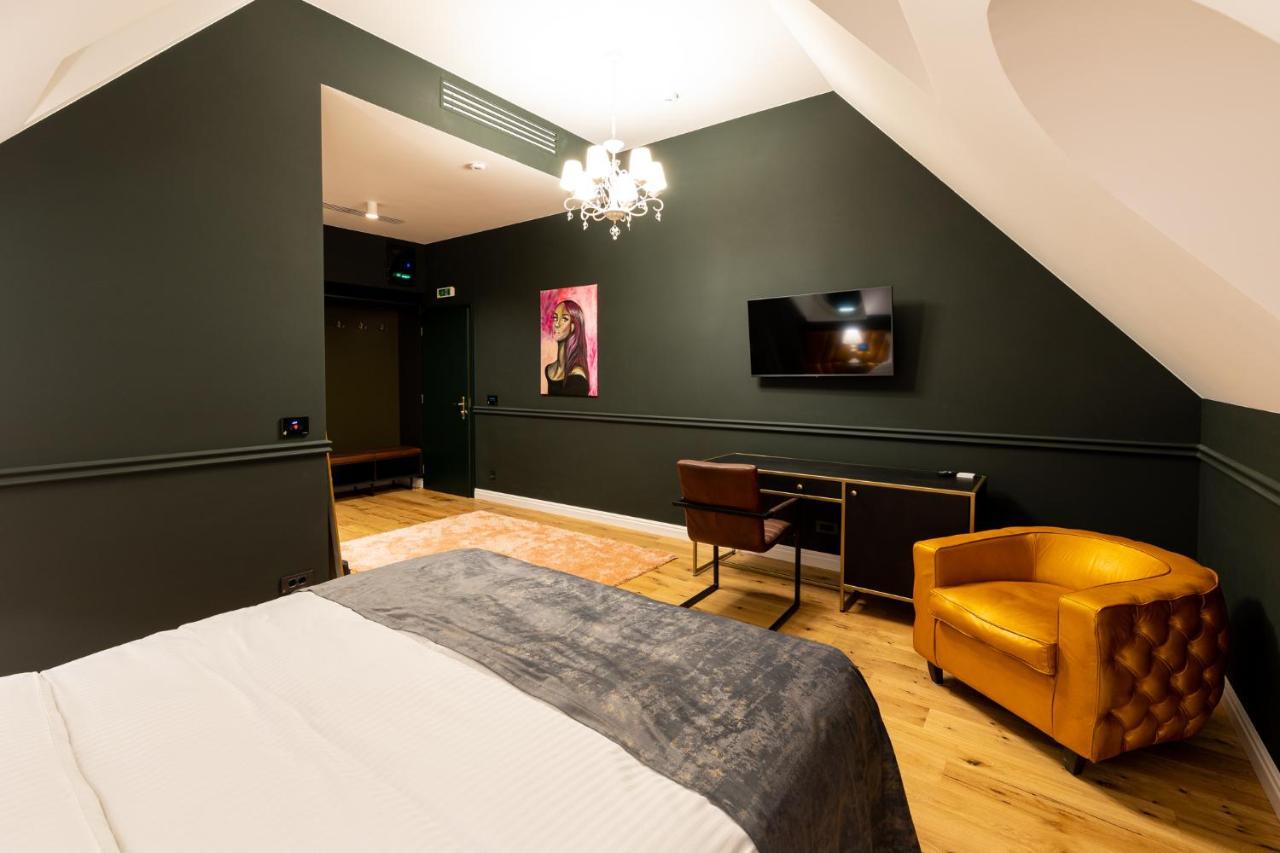 Târgu-Mureş Boutique Hotel Cocosul De Aur מראה חיצוני תמונה