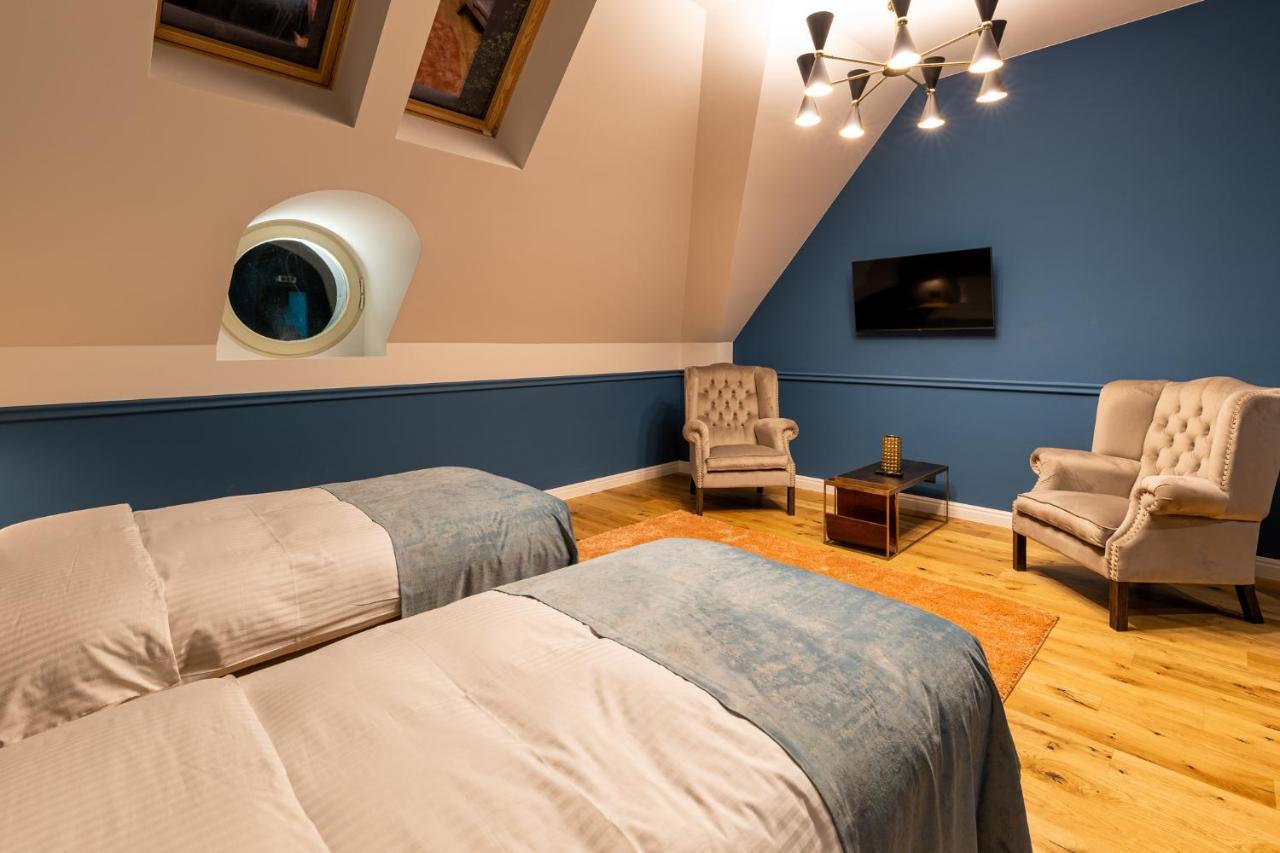 Târgu-Mureş Boutique Hotel Cocosul De Aur מראה חיצוני תמונה