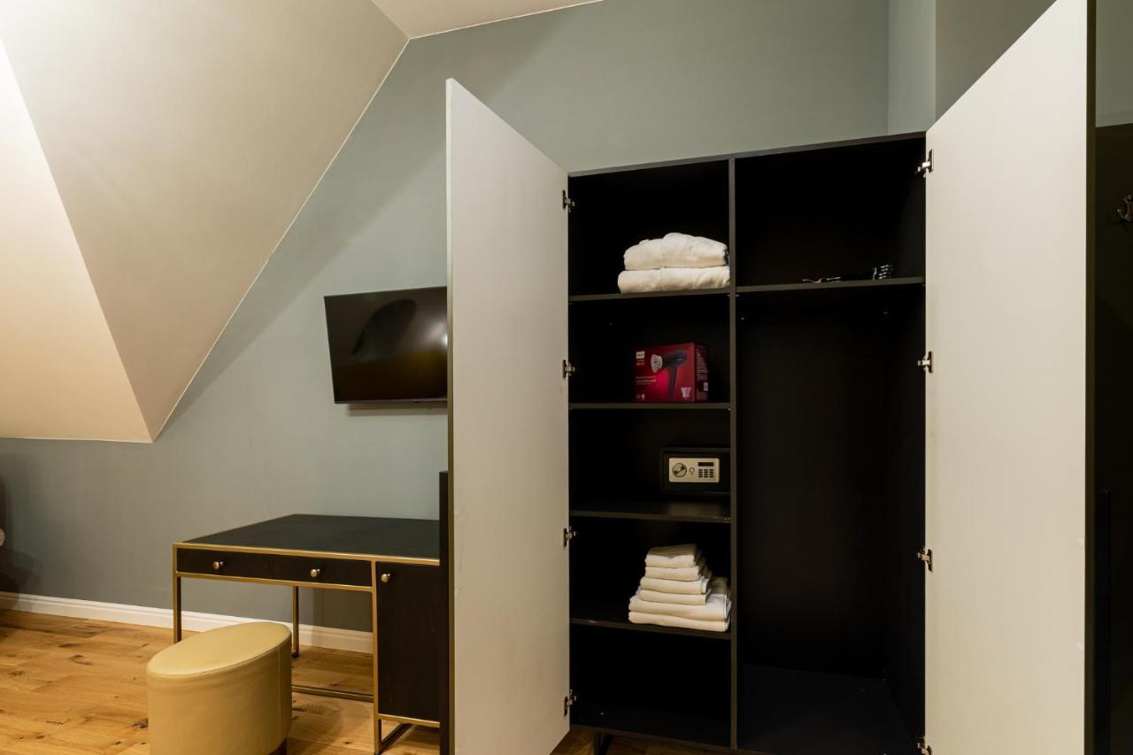 Târgu-Mureş Boutique Hotel Cocosul De Aur מראה חיצוני תמונה