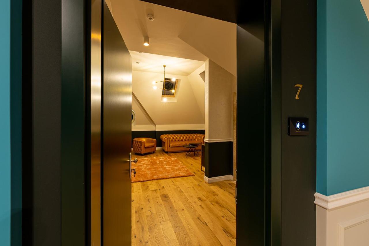 Târgu-Mureş Boutique Hotel Cocosul De Aur מראה חיצוני תמונה