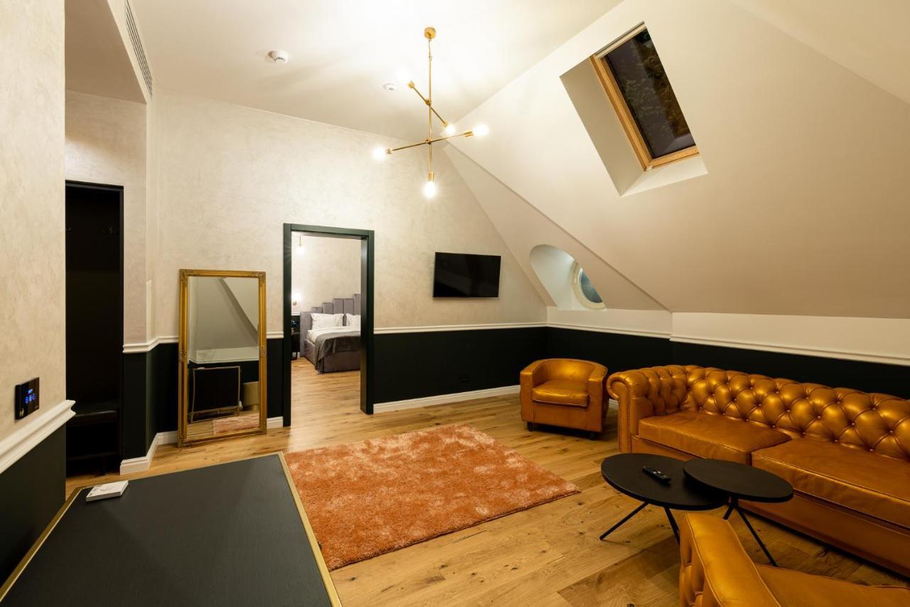 Târgu-Mureş Boutique Hotel Cocosul De Aur מראה חיצוני תמונה