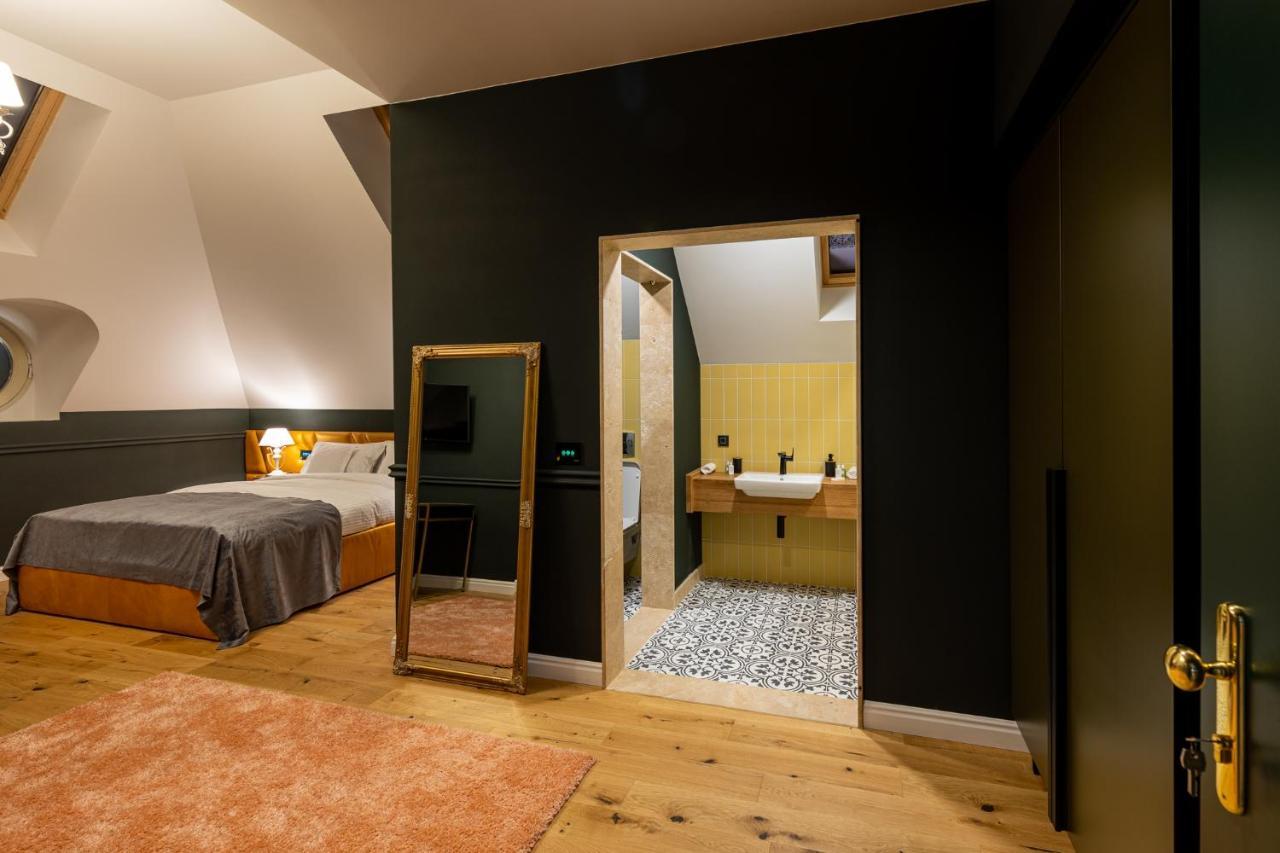 Târgu-Mureş Boutique Hotel Cocosul De Aur מראה חיצוני תמונה